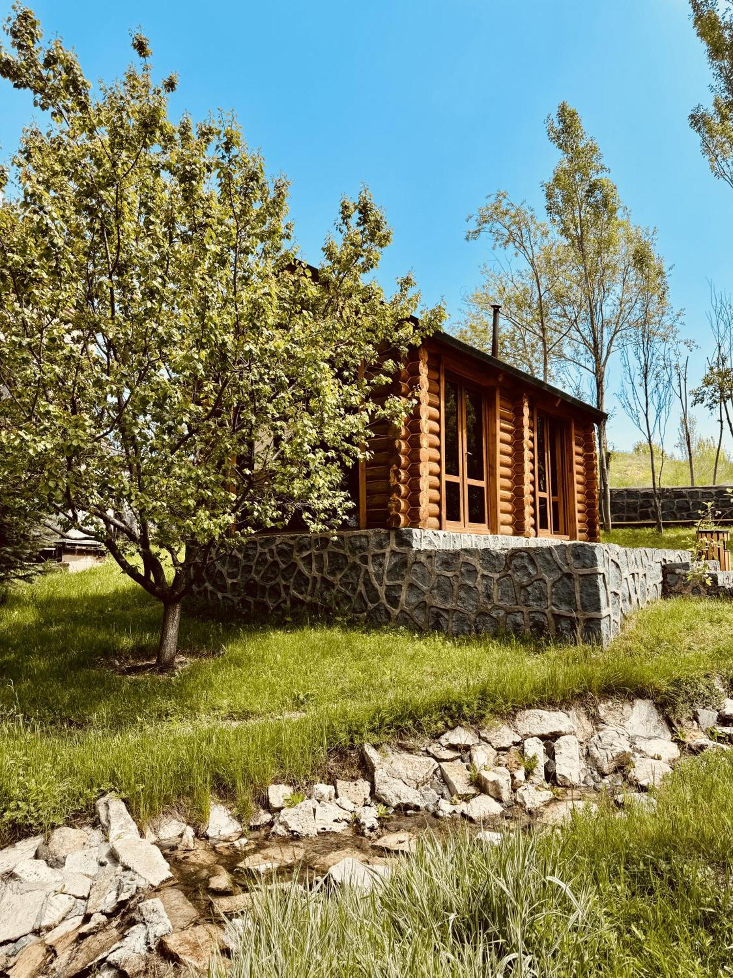 Noy Land Resort Sevan Exterior photo