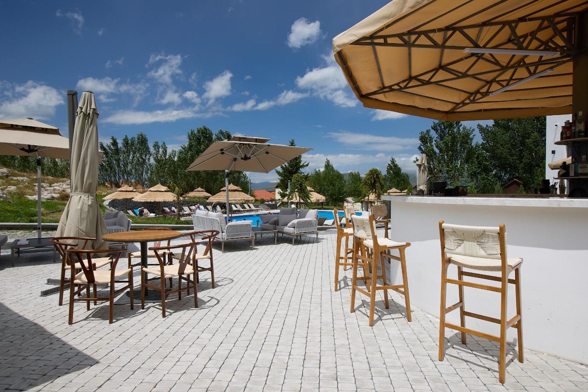 Noy Land Resort Sevan Exterior photo